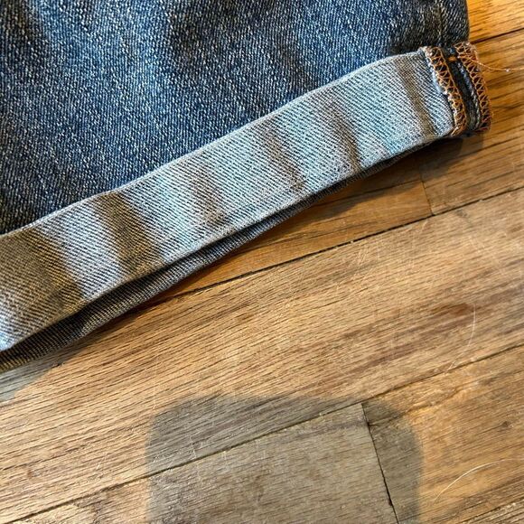 Old Navy denim Jean shorts fitted size 4 - Picture 2 of 7